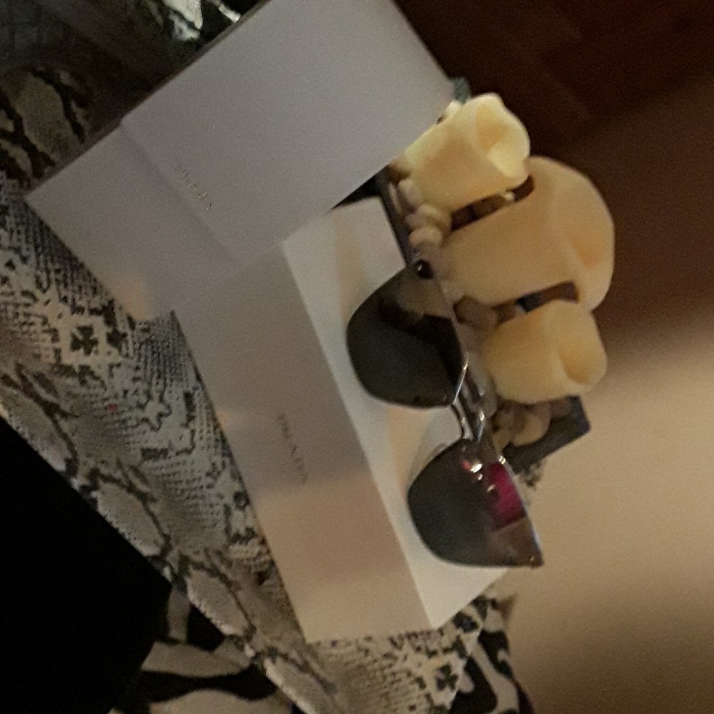 PRADA MIRRORED SUNGLASSES - Picture 2 of 4